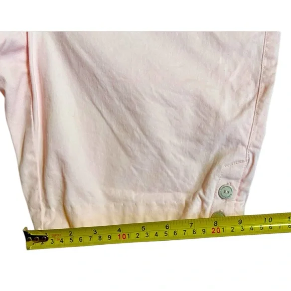 Gloria Vanderbilt Women’s Shorts Size 10 Light Pink Casual Summer Bermuda Short - Picture 7 of 10